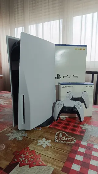 Consola PlayStation 5 con disco