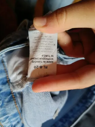 Pantalones vaqueros acampanados