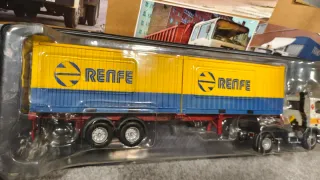 Camión Pegaso Renfe Contenedores