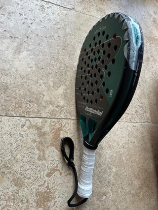 Pala Bullpadel Hack Hybrid 04 2025