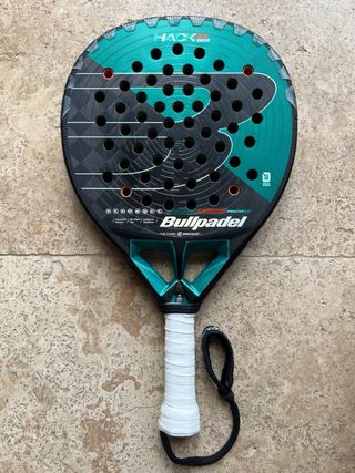 Pala Bullpadel Hack Hybrid 04 2025