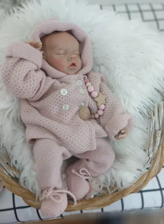 Bebé Reborn prematuro.