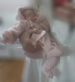 Bebé Reborn prematuro.