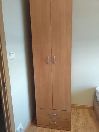 Armario juvenil nogal claro 2 puertas