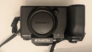Fujifilm X-S20
