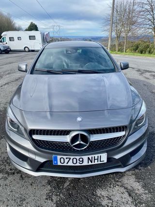 Mercedes-Benz Clase CLA 200D AMG