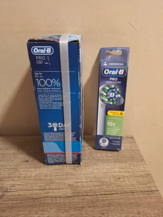 Oral-B Pro 1 700 + 4 cabezales