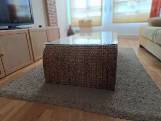 Mesa centro de yute y cristal