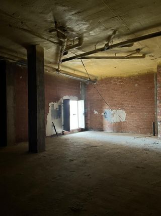 Alquiler Local Los Lirios. Excelente ubicación