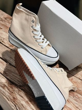 Zapatillas beige plataforma