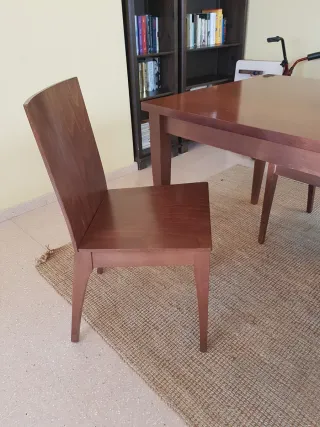 Mesa comedor madera con 4 sillas