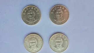 Colección 42 monedas dólar taiwanés
