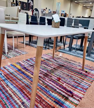 Mesa de Comedor Blanca / Estilo Nòrdico