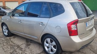 KIA Carens 2.0crdi  2008