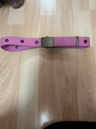 Cinturón rosa para niña con hebilla