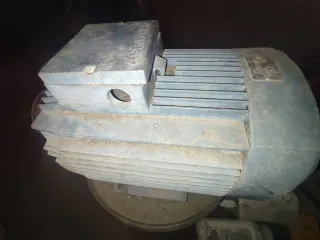 Motor trifásico ASEA-CES 7.5 HP