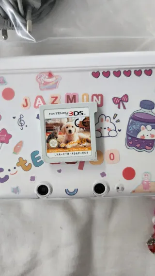 Nintendo 3DS XL Blanca con Cargador