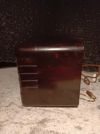 Radio antigua de válvulas