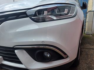 Renault Scenic tapa antinieblas