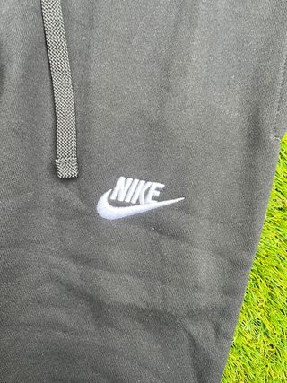 Pantalón chándal Nike negro nuevo