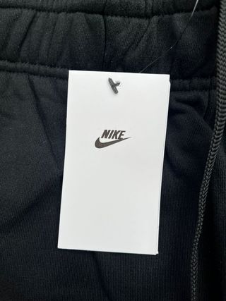 Pantalón chándal Nike negro nuevo