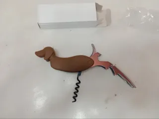 Apribottiglie cane bassotto marrone