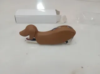 Apribottiglie cane bassotto marrone