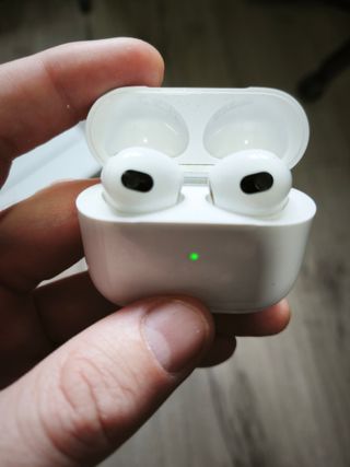 iPad 8ª Gen + AirPods 3ª Gen