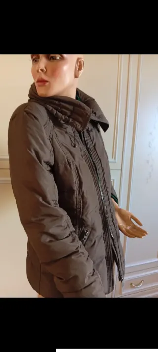 Piumino in piume d'oca marrone