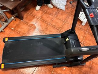 Cinta de Correr Bodytone DT18+ Negra