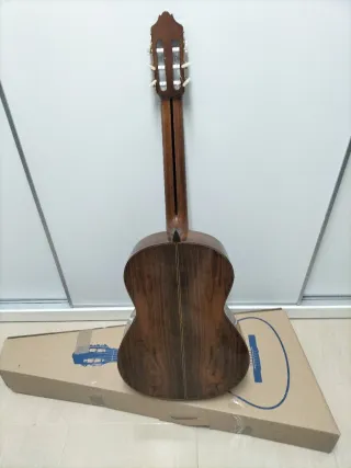 IMPRESIONANTE GUITARRA FLAMENCA VENDO O CAMBIO