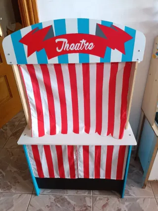 Teatro infantil de madera
