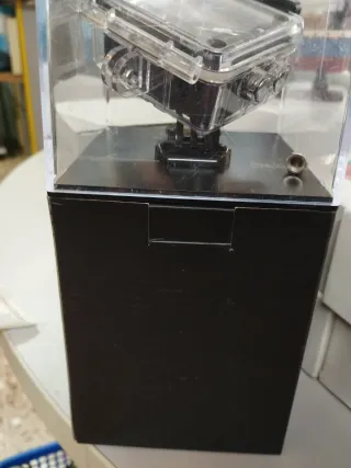 Cámara deportiva con carcasa