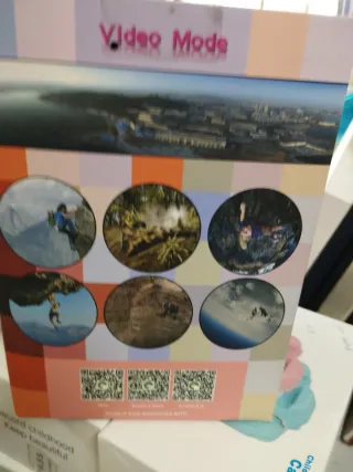 Cámara deportiva con carcasa