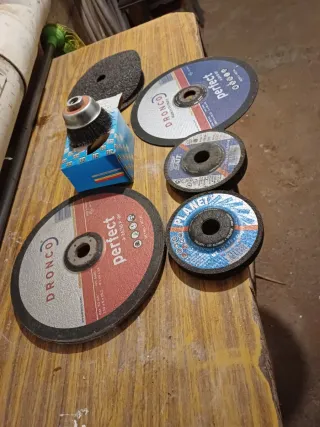 Discos y cepillo para radial