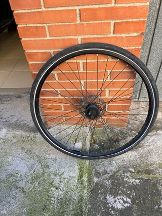 Rueda de bici Marathon en buen estado