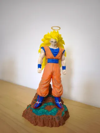 Figura Goku SSJ3 con Halo