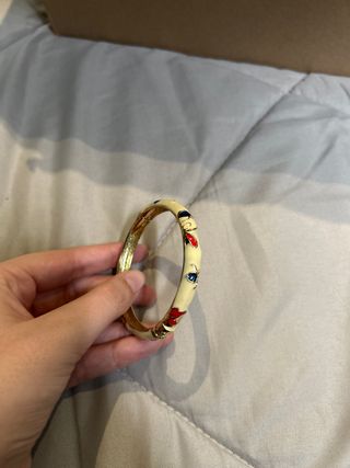 Pulsera esmaltada con mariposas