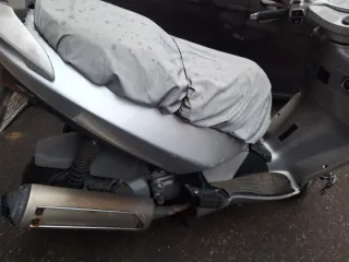 Aprilia Leonardo Maxi Scooter