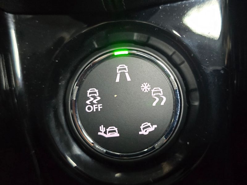 Peugeot 2008 1.2 Pure Tech S&S Allure Aut. 2018, foto 13