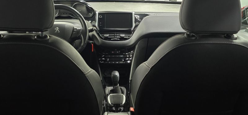Peugeot 2008 1.2 Pure Tech S&S Allure Aut. 2018, foto 16