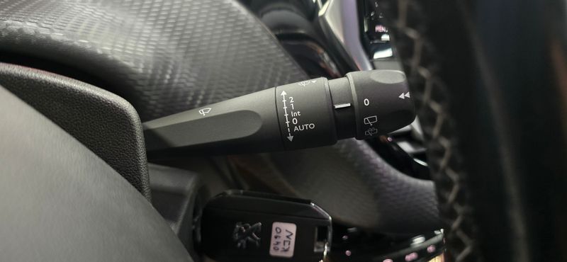 Peugeot 2008 1.2 Pure Tech S&S Allure Aut. 2018, foto 19