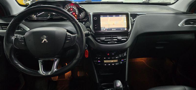 Peugeot 2008 1.2 Pure Tech S&S Allure Aut. 2018, foto 23