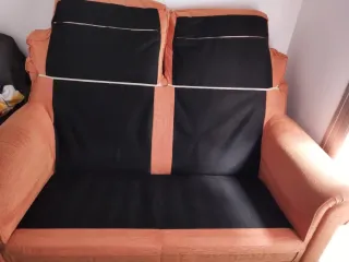 Sofá de tela naranja