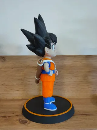 Figura Goku Niño