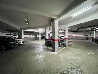 Garaje en alquiler en La Nova Esquerra de l'Eixample en Barcelona