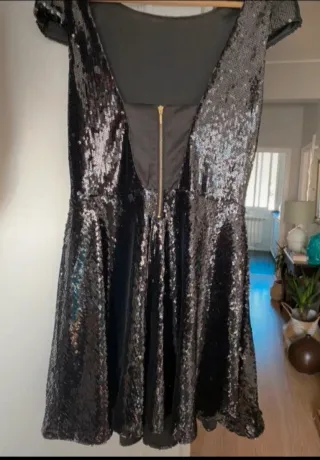 Vestido negro lentejuelas zara