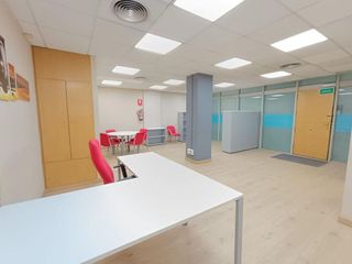 Local comercial en venta en Les Corts en Barcelona