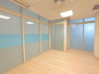 Local comercial en venta en Les Corts en Barcelona