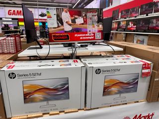 Monitor HP Serie 5 527sf y teclado y ratón